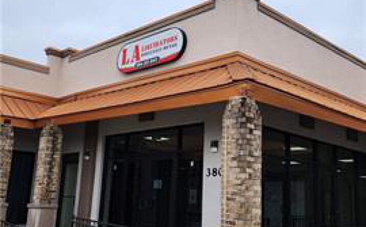 Pictures of Retail, Office, Special Purpose property located at 3804 Williams Boulevard, Kenner, LA 70065 for lease - image #1