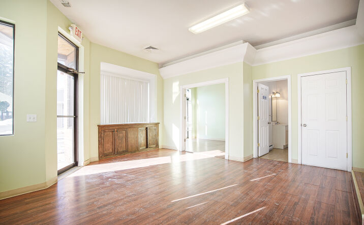 Pictures of Retail, Office, Special Purpose property located at 257 Hampden Street, Chicopee, MA 01013 for lease - image #1