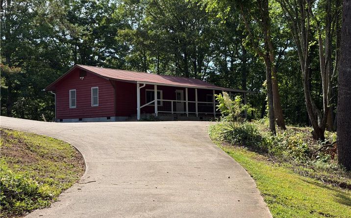 Pictures of Office property located at 86 Robert Jones Road, Dawsonville, GA 30534 for lease - image #1