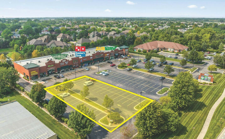 Pictures of Retail property located at 444 N. Eola Road, Aurora, IL 60502 for lease - image #1