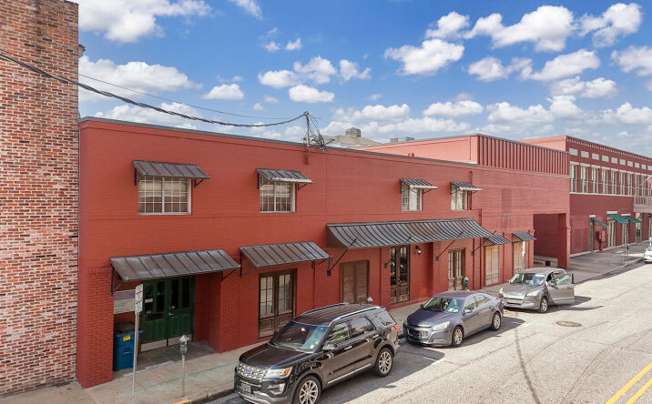 Pictures of Office property located at 718 South Buchanan Street, Lafayette, LA 70501 for lease - image #1