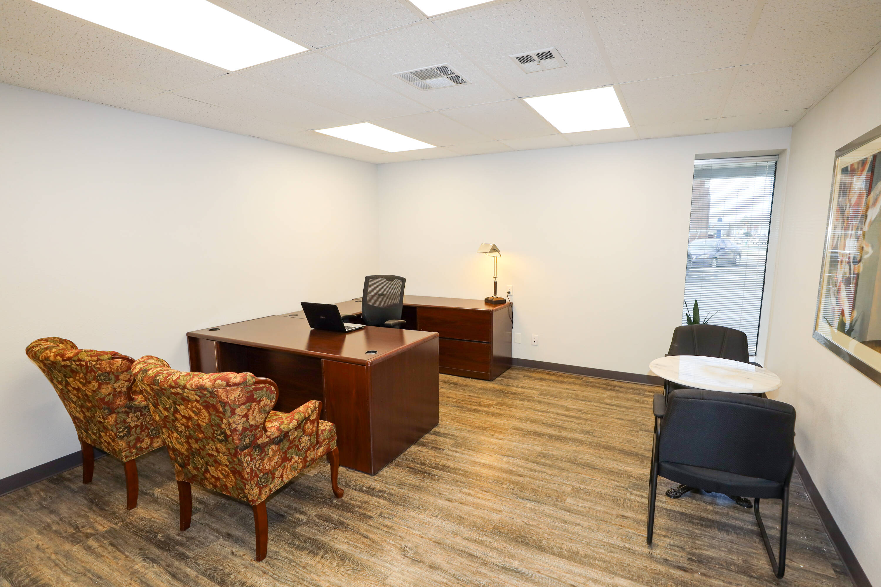 3527953