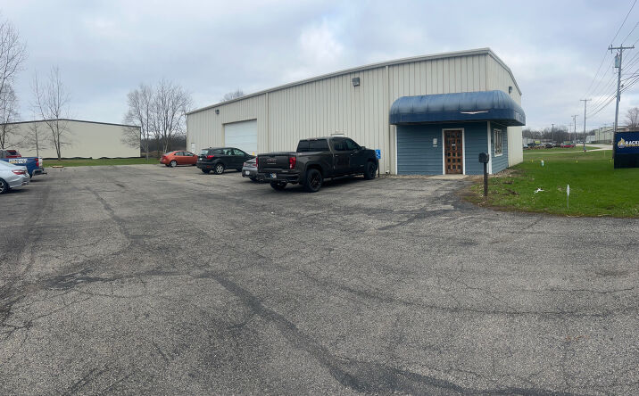 Pictures of Retail, Office, Industrial property located at 3635 N Home St, Mishawaka, IN 46545 for lease - image #1