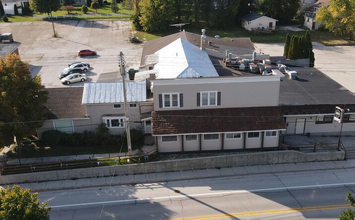 Pictures of Retail property located at 120 S. Wisconsin Drive, Howards Grove, WI 53083-1253 for lease - image #1