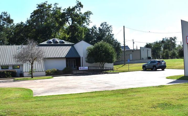 Pictures of Office, Special Purpose property located at 324 E PALESTINE AVE, PALESTINE, TX 75801-7630 for lease - image #1