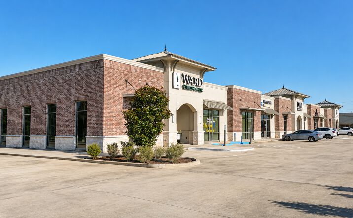 Pictures of Retail, Office, Restaurant property located at 4211 Lake Street, Lake Charles, LA 70605 for lease - image #1