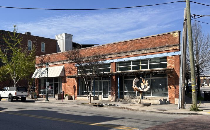 Pictures of Retail, Restaurant, Office property located at 63 East Main Street, Chattanooga, TN 37408 for lease - image #1