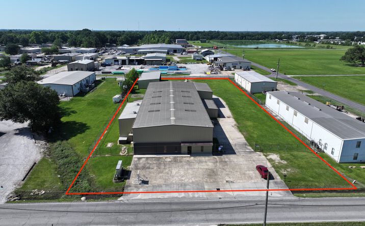 Pictures of Industrial property located at 2745 West Willow Street, Scott, LA 70583 for lease - image #1