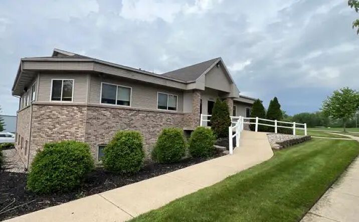 Pictures of Office property located at 2522 Woodmeadow Dr SE, Grand Rapids, MI 49546 for lease - image #1