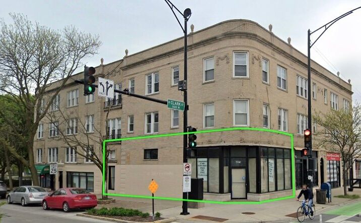 Pictures of Retail, Restaurant property located at 5977 North Clark Street, Chicago, IL 60660 for lease - image #1