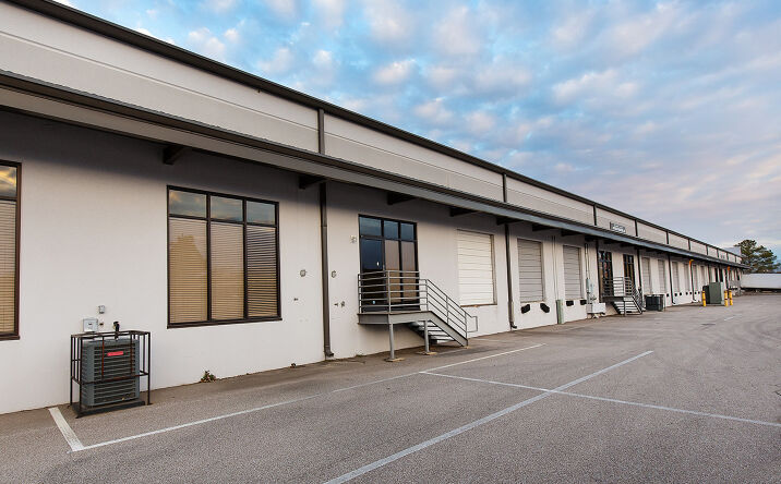 Pictures of Industrial property located at 2093 Thomas Rd, Memphis, TN 38134 for lease - image #1