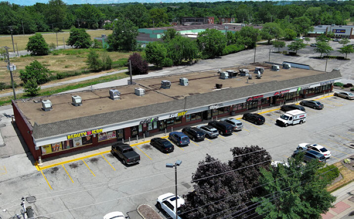 Pictures of Retail property located at 6835 Broadway Avenue, Cleveland, OH 44105 for lease - image #1