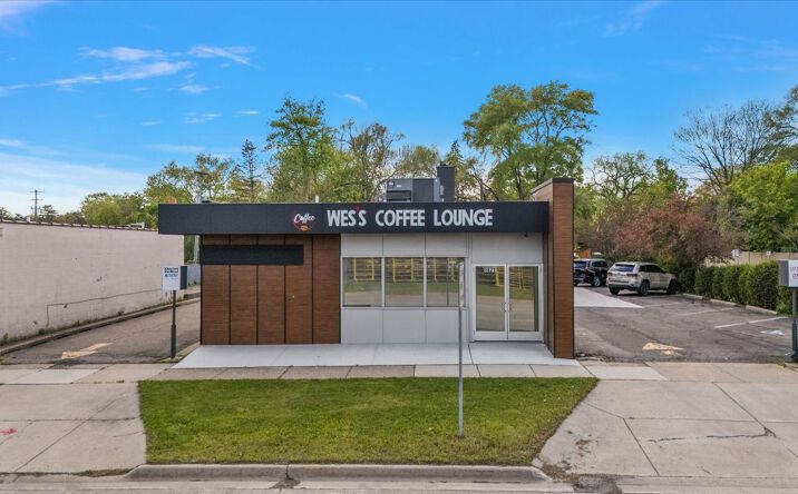 Pictures of Retail, Office, Restaurant property located at 1821 North Campbell Road, Royal Oak, MI 48073 for lease - image #1