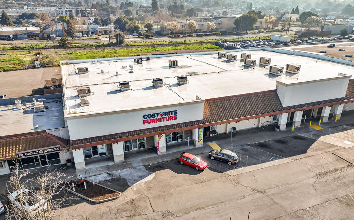 Pictures of Retail property located at 3684-3686 Sonoma Blvd, Vallejo, CA 94590 for lease - image #1