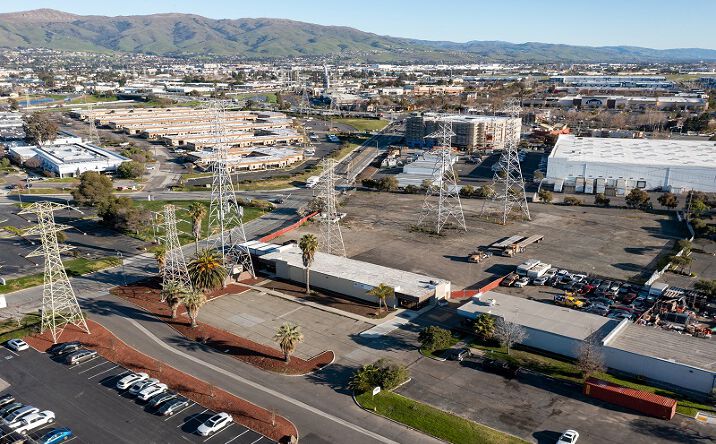 Pictures of Industrial property located at 5500 Boscell Common, Fremont, CA 94538 for lease - image #1