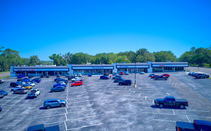 Pictures of Retail property located at 650 S BROAD ST, BROOKSVILLE, FL 34601-2846 for lease - image #1