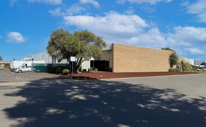 Pictures of Industrial property located at 1999 Alpine Way, Hayward, CA 94545-1701 for lease - image #1