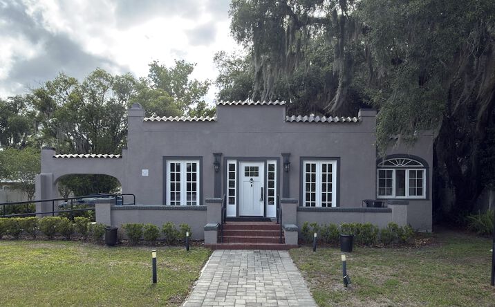 Pictures of Office property located at 469 S Central Ave, Oviedo, FL 32765 for lease - image #1