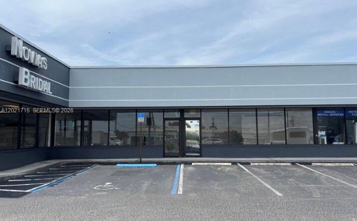 Pictures of Retail property located at 88 E OAKLAND PARK BLVD # 88, Wilton Manors, FL 33334 for lease - image #1