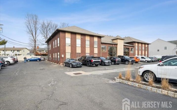 Pictures of Office property located at 495 Union Avenue # 7, Middlesex, NJ 08846 for lease - image #1