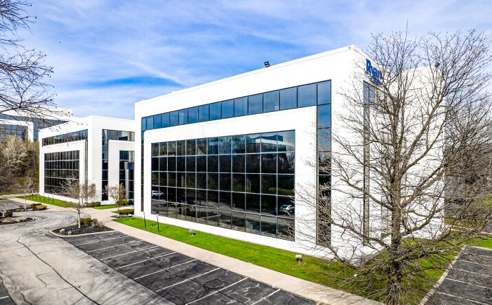 Pictures of Office, Special Purpose property located at 1 Penn Center Boulevard, Pittsburgh, PA 15276 for lease - image #1