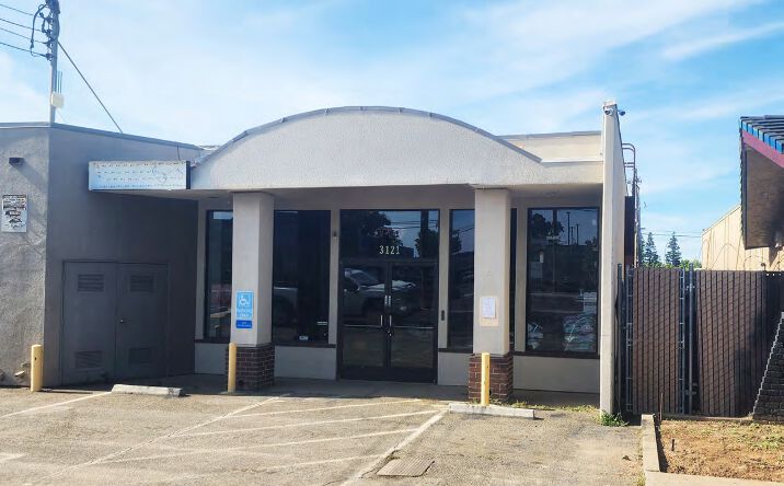 Pictures of Retail, Industrial property located at 3121 Arden Way, Sacramento, CA 95825 for lease - image #1