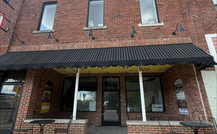 Pictures of Retail property located at 109 W Main St, Pinckney, MI 48169 for lease - image #1