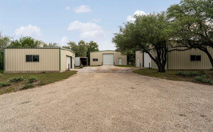 Pictures of Office property located at 618 County Road 156, Granger, TX 76530 for lease - image #1