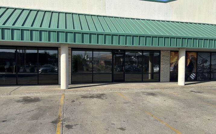 Pictures of Retail property located at 636 SOUTHTOWN BLVD, OWENSBORO, KY 42303 for lease - image #1