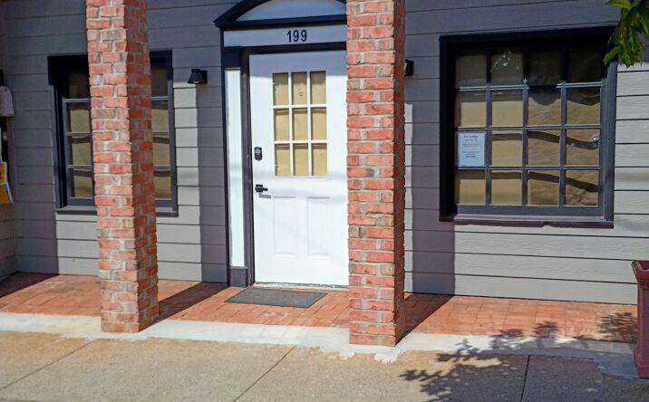 Pictures of Retail, Special Purpose property located at 199 N MAIN ST, RUTHERFORDTON, NC 28139 for lease - image #1