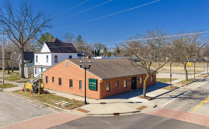 Pictures of Office, Special Purpose property located at 303 West Superior Street, Alma, MI 48801 for lease - image #1