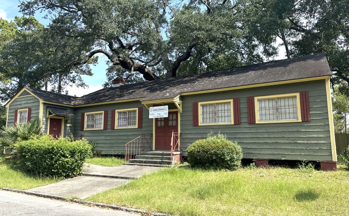 Pictures of Retail, Restaurant, Special Purpose property located at 2212 Lincoln Street, Savannah, GA 31401 for lease - image #1