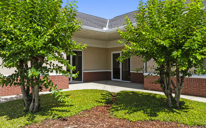 Pictures of Retail, Office, Special Purpose property located at 2002 McFarland Boulevard East, Tuscaloosa, AL 35404 for lease - image #1