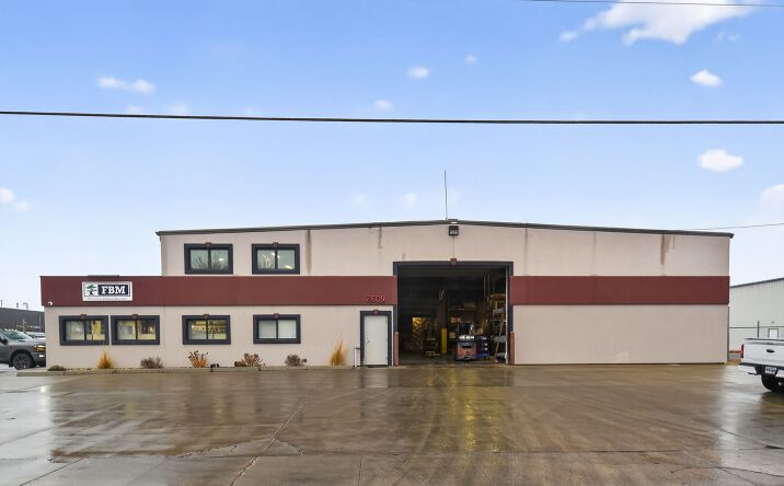Pictures of Industrial property located at 2609 South Carolyn Avenue, Sioux Falls, SD 57106 for lease - image #1