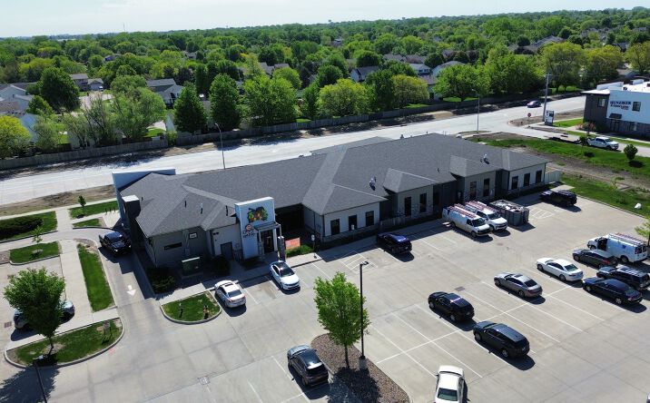 Pictures of Retail property located at 1606 Northwest Irvinedale Drive, Ankeny, IA 50023 for lease - image #1
