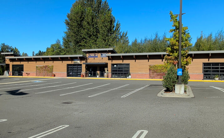 Pictures of Retail property located at 19255 Woodinville - Snohomish Rd, Woodinville, WA 98072 for lease - image #1