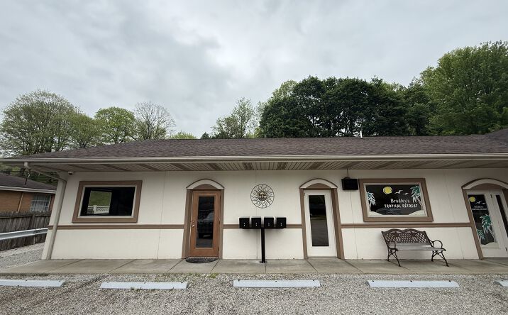 Pictures of Retail, Restaurant property located at 1420 Commerce Street, Wellsburg, WV 26070 for lease - image #1