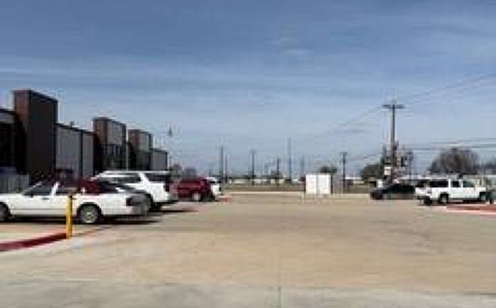 Pictures of Office, Restaurant, Industrial property located at 3856 Texas 34, Greenville, TX 75402 for lease - image #1
