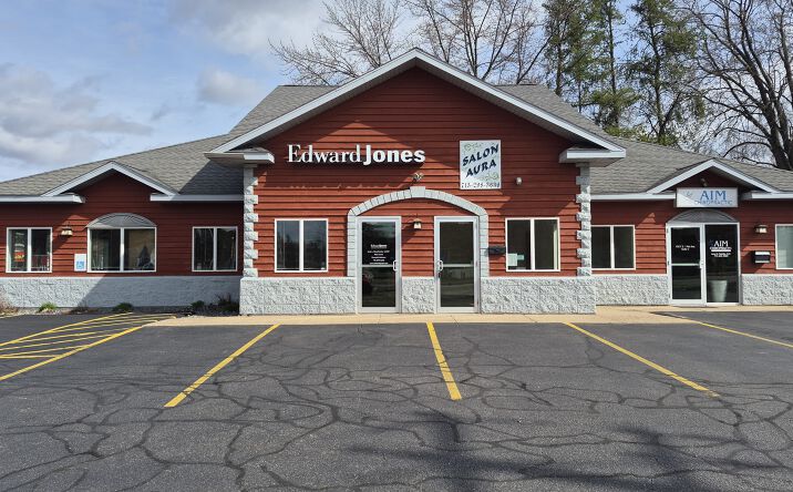 Pictures of Retail, Office, Special Purpose property located at 1027 South 17th Avenue, Wausau, WI 54401 for lease - image #1