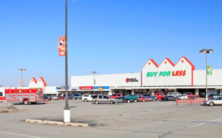 Pictures of Retail property located at 2801 SW 29th St, Oklahoma City, OK 73119 for lease - image #1
