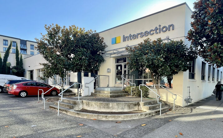 Pictures of Industrial property located at 2200 NW Savier Street, Portland, OR 97210 for lease - image #1