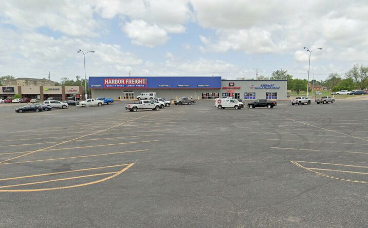 Pictures of Retail property located at 1225 - 2297 N. Hwy 81, Duncan, OK 73533 for lease - image #1