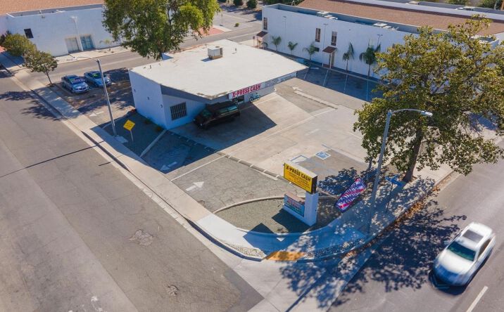 Pictures of Retail property located at 1799 East Florida Avenue, East Hemet, CA 92543 for lease - image #1
