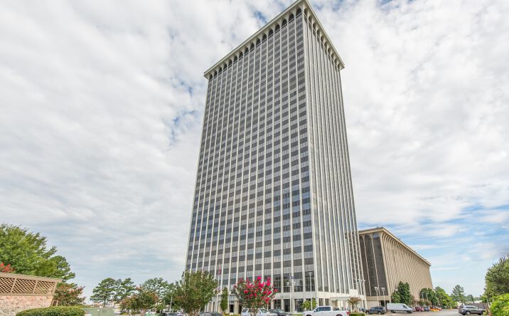 Pictures of Office property located at 5100 Poplar Avenue, 27th Floor, Memphis, TN 38137 for lease - image #1