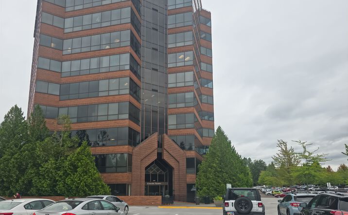 Pictures of Office property located at SW Greenburg Road, 4th Floor, Portland, OR 97223 for lease - image #1