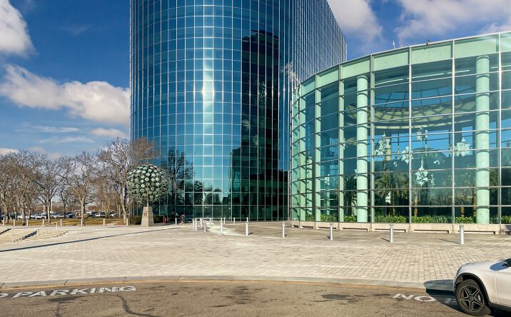 Pictures of Office property located at 626 RexCorp Plaza, Uniondale, NY 11556 for lease - image #1