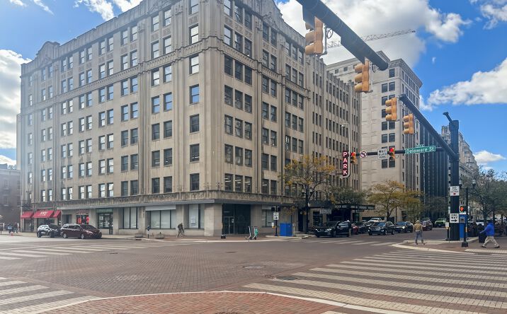 Pictures of Office property located at 155 E Market St, 7th Floor, Indianapolis, IN 46204 for lease - image #1