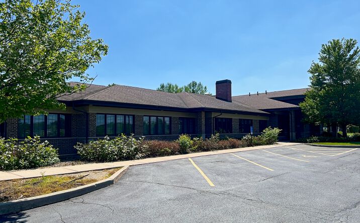 Pictures of Office property located at 7777 W Lincoln Hwy, 1rst Floor, Frankfort, 78th Avenue, IL 60423 for lease - image #1