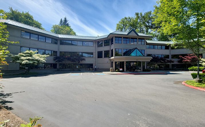 Pictures of Office property located at 371 NE Gilman Blvd, 1rst Floor, issaquah, WA 98027 for lease - image #1