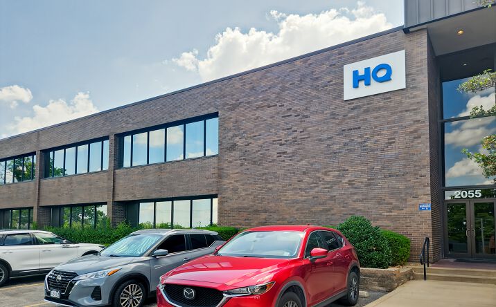 Pictures of Office property located at 2055 Craigshire Rd, St. Louis, Maryland Heights, MO 63146 for lease - image #1